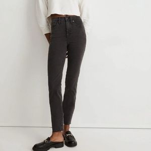Madewell stovepipe jeans SZ 23  fray hem, banberry‎ wash